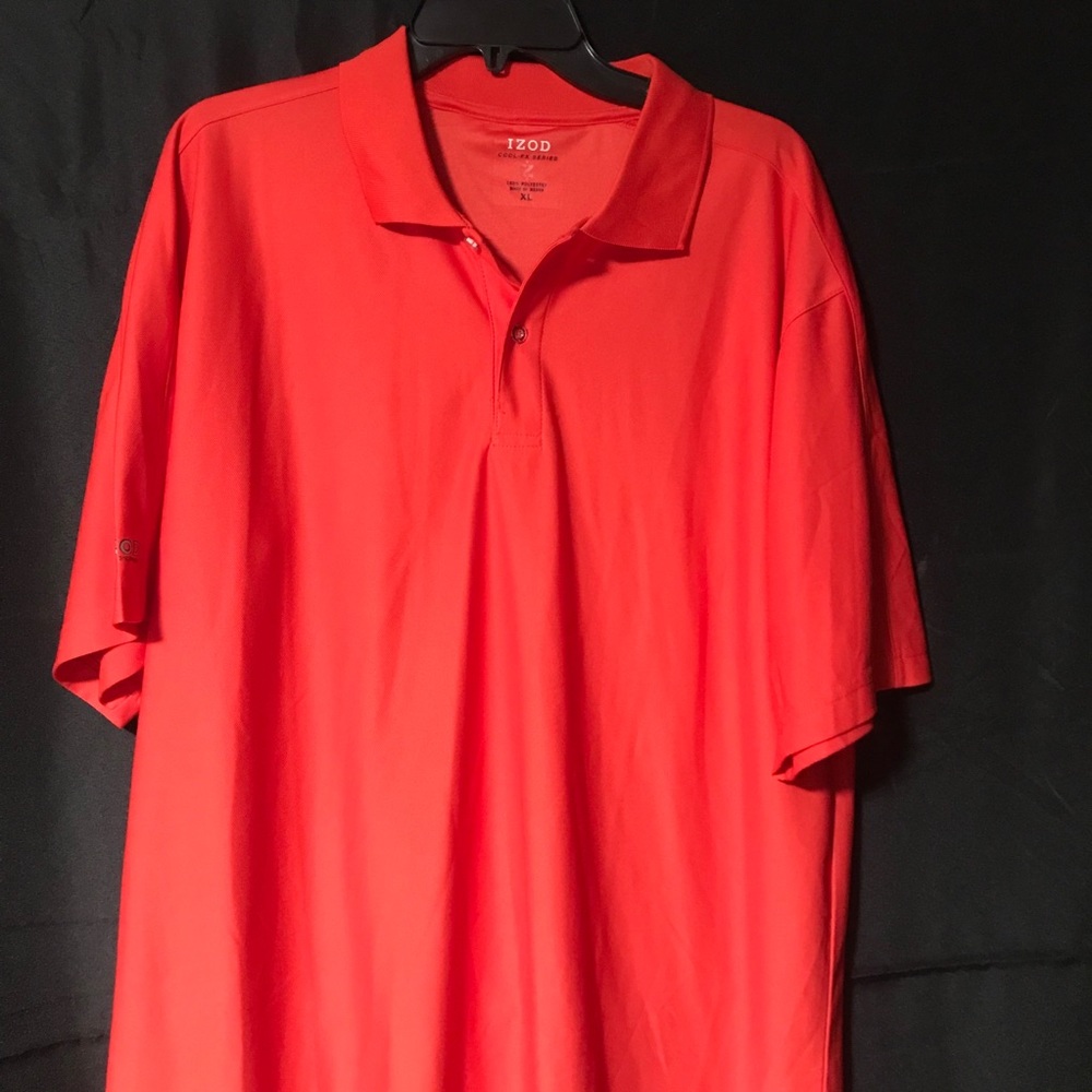 Men’s Izod golf shirt